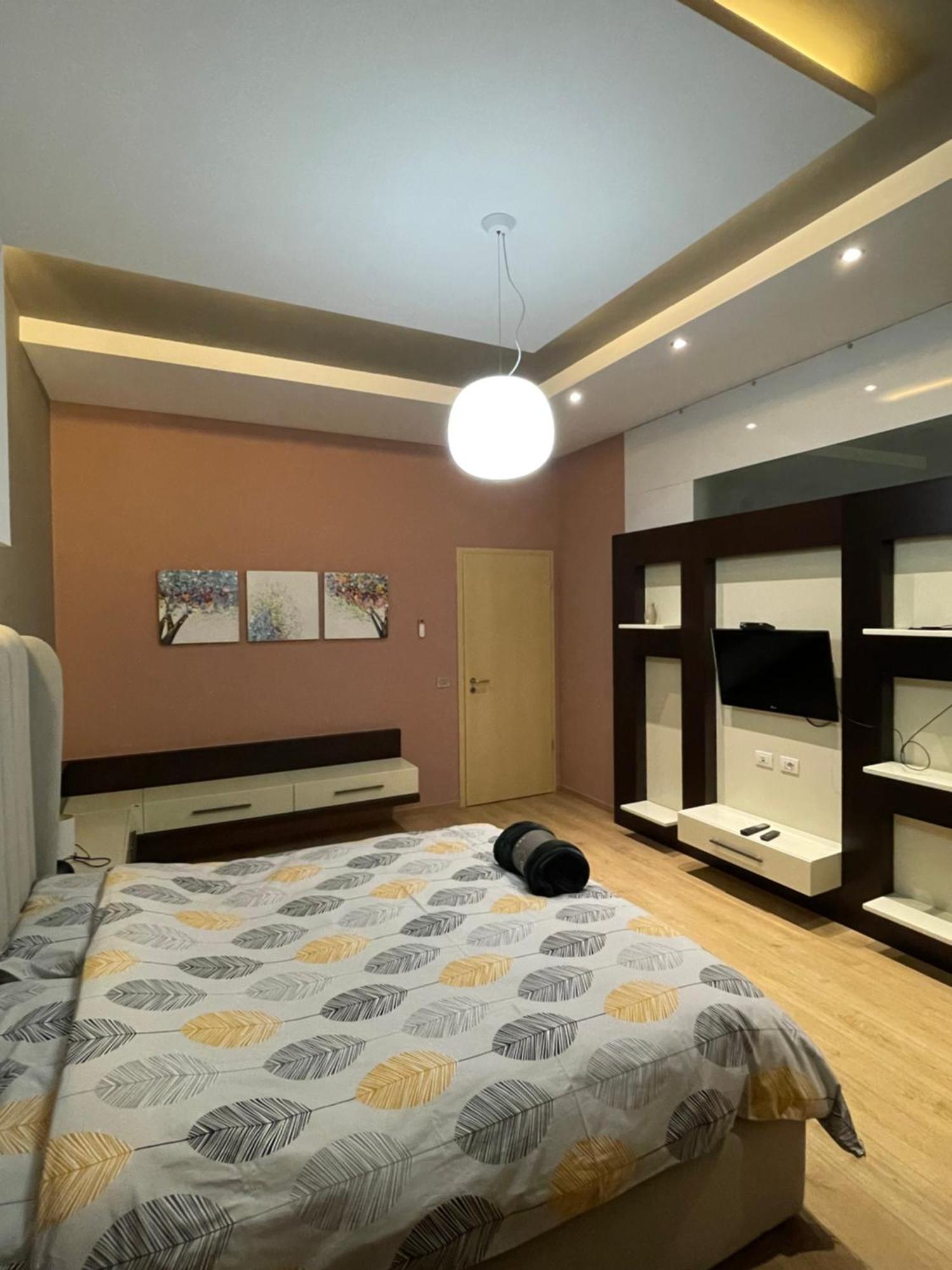 Lux Apartment Τίρανα Εξωτερικό φωτογραφία